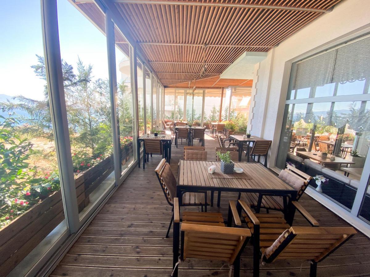 Hotel Abedini Saranda Dış mekan fotoğraf