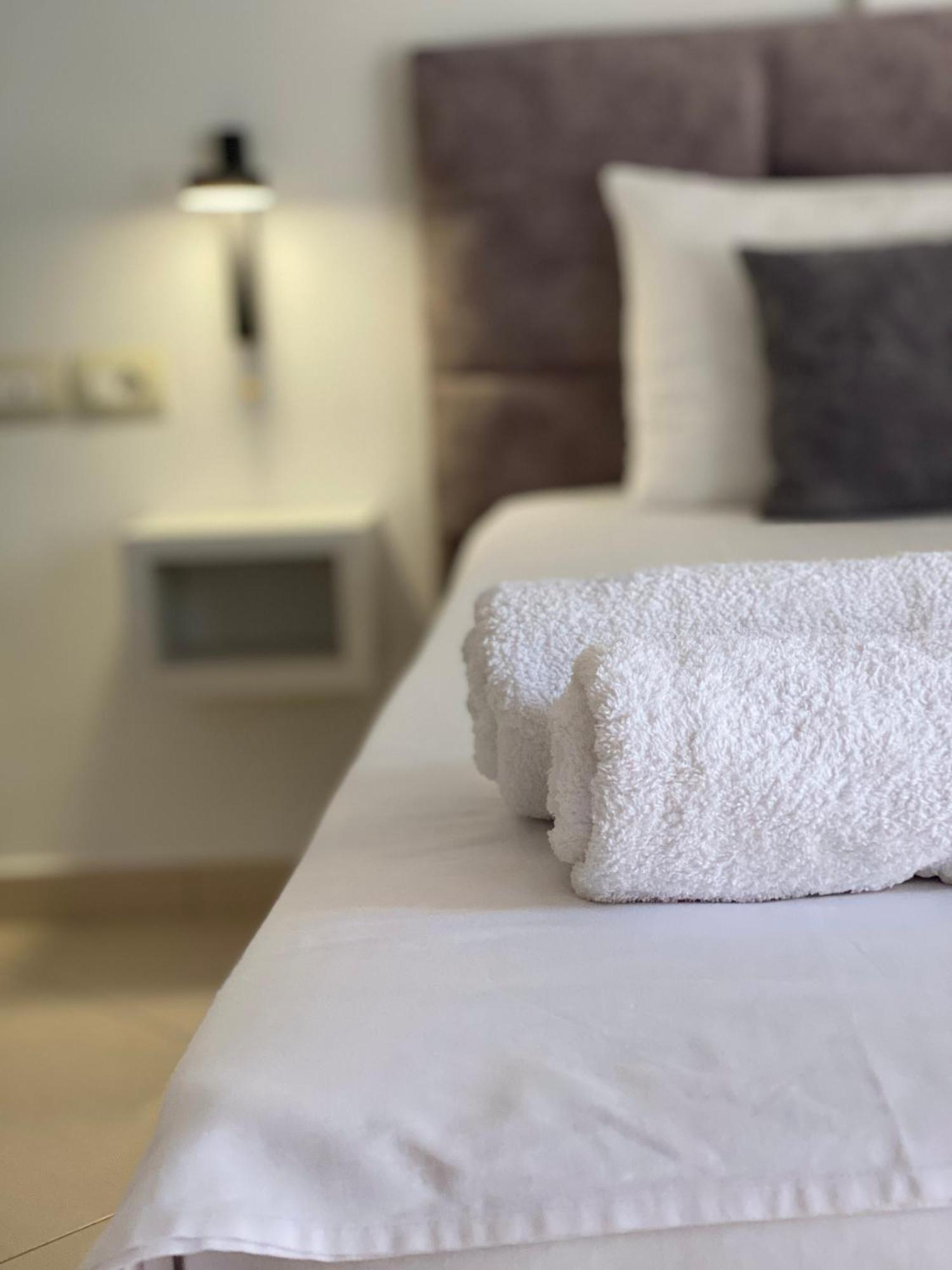 Hotel Abedini Saranda Dış mekan fotoğraf