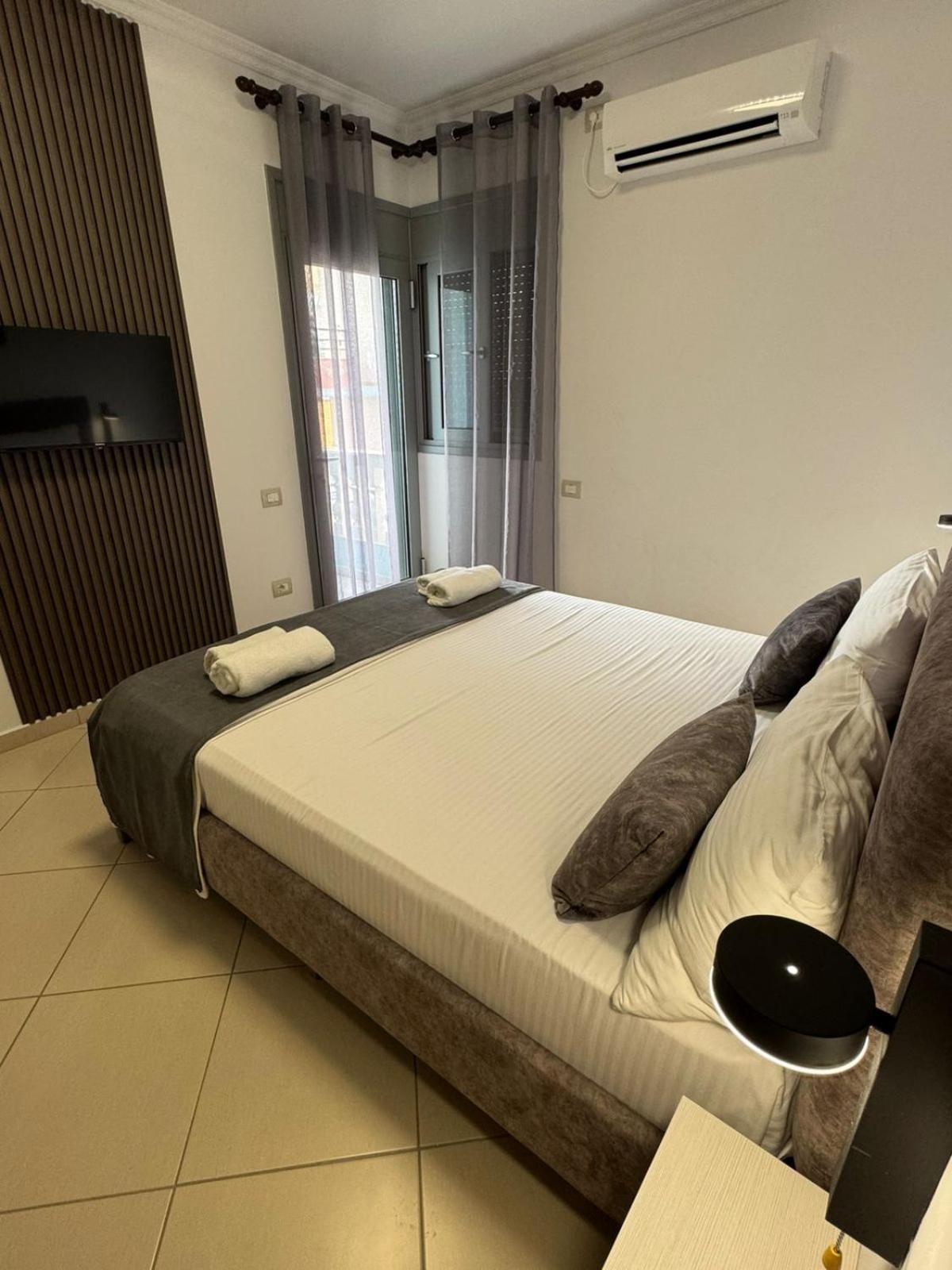 Hotel Abedini Saranda Dış mekan fotoğraf