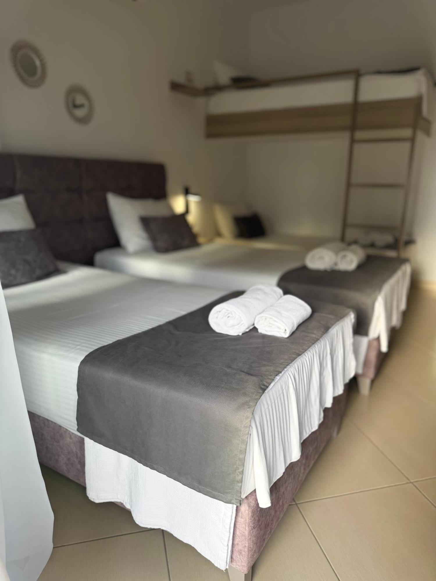 Hotel Abedini Saranda Dış mekan fotoğraf