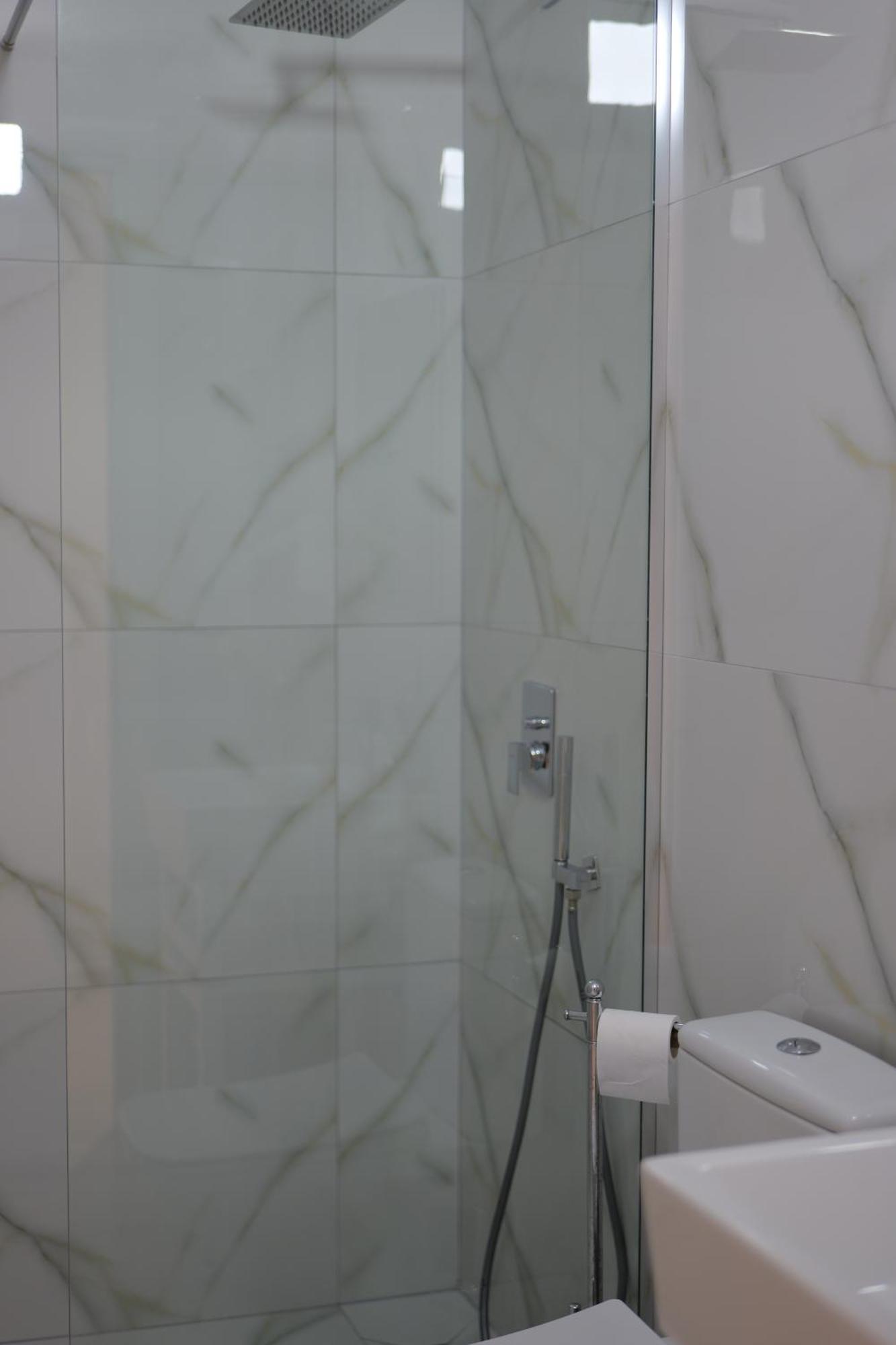 Hotel Abedini Saranda Dış mekan fotoğraf